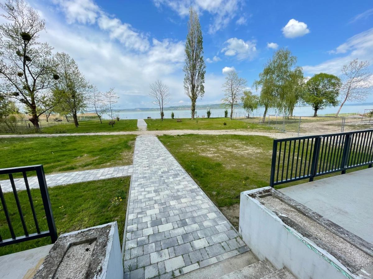 Siesta Apartman Balatonberény Exterior foto